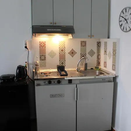 Apartment Aloni Azoyiras